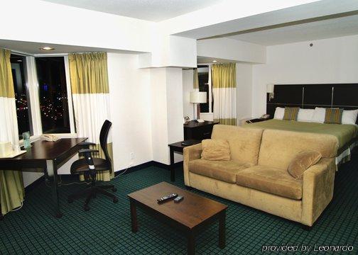 Niagara Plaza Hotel By Fairbridge Номер фото