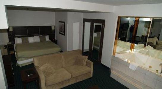 Niagara Plaza Hotel By Fairbridge Экстерьер фото